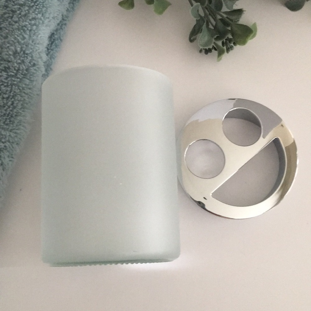 Toothbrush/Toothpaste Holder NWT - Picture 4 of 10